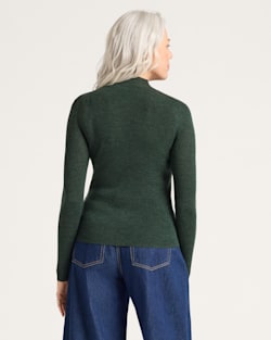 ALTERNATE VIEW OF WOMEN'S RIB MERINO MOCKNECK IN FOREST HEATHER image number 2