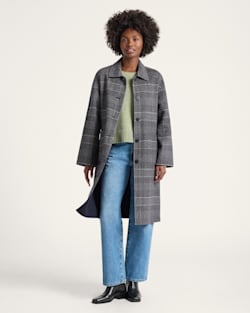 WOMEN'S REVERSIBLE LONG WOOL COAT IN GREY GLEN PLAID/NAVY image number 1