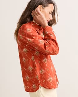 ALTERNATE VIEW OF WOMEN'S COWGIRL LATTICE WINONA PUFF SLEEVE SHIRT IN ADOBE image number 3