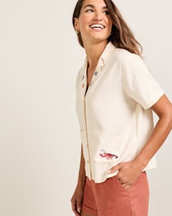 ALTERNATE VIEW OF WOMEN'S SHORT-SLEEVE EMBROIDERED LINEN CAMP SHIRT IN NATURAL image number 3