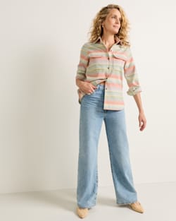 ALTERNATE VIEW OF WOMEN'S STRIPE BOARD SHIRT IN SHALE/CORAL image number 6