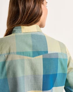 ALTERNATE VIEW OF WOMEN'S CHECK PERFECT ONE POCKET SHIRT IN TEAL MULTI image number 5