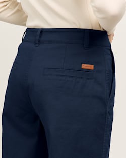 ALTERNATE VIEW OF WOMEN'S COTTON CHORE PANTS IN NAVY image number 5