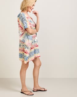 ALTERNATE VIEW OF OPAL SPRINGS WOMEN'S LIGHTWEIGHT V-NECK TUNIC IN OPAL SPRINGS image number 3