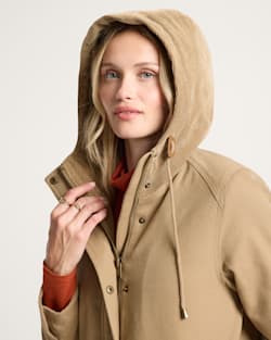 ALTERNATE VIEW OF WOMEN'S CEDAR CREEK CANVAS PARKA IN OLD OAK image number 4