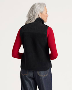 ALTERNATE VIEW OF WOMEN'S LAUREL FLEECE VEST IN BLACK image number 2