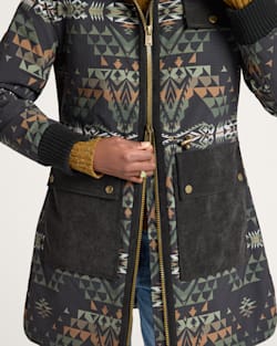 ALTERNATE VIEW OF WOMEN'S POWDER RIVER RIPSTOP ANORAK IN BLACK SILVERBARK image number 6