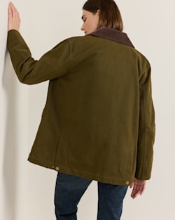 ALTERNATE VIEW OF WOMEN'S CASCADES CANVAS BARN COAT IN DARK OLIVE image number 4