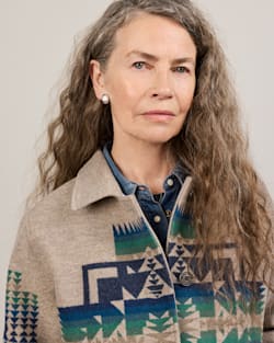 ALTERNATE VIEW OF WOMEN'S BROWNSVILLE SHEARLING COLLAR WOOL COAT IN TAN CHIEF JOSEPH image number 5