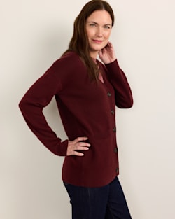 ALTERNATE VIEW OF WOMEN'S RELAXED MERINO CARDIGAN IN WINE image number 3