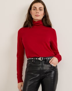 WOMEN'S MERINO TURTLENECK IN RED image number 1