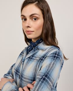 ALTERNATE VIEW OF WOMEN'S 49ER JACKET IN LIGHT BLUE MIX OMBRE image number 6