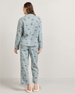 ALTERNATE VIEW OF WOMEN'S COWBOY PRINT FLANNEL PAJAMA SET IN BLUE image number 4