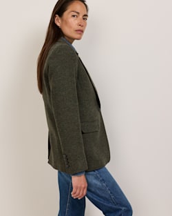 ALTERNATE VIEW OF WOMEN'S HERRINGBONE TWEED WOOL BLAZER IN BLACK/GREEN MIX image number 4