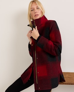 ALTERNATE VIEW OF WOMEN'S PLAID WOOL COAT IN RED OMBRE image number 4
