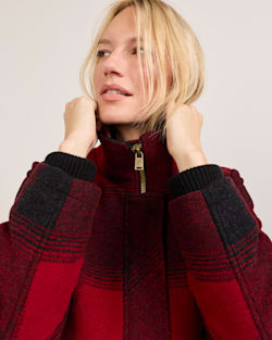 ALTERNATE VIEW OF WOMEN'S PLAID WOOL COAT IN RED OMBRE image number 6