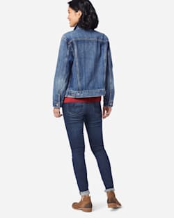 ADDITIONAL VIEW OF LEVI'S EX-BOYFRIEND TRUCKER JACKET IN LIGHT BLUE image number 3