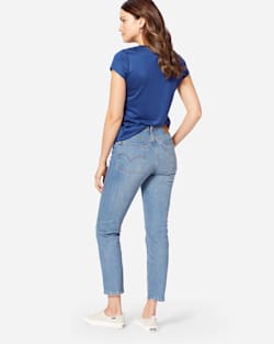 ADDITIONAL VIEW OF LEVI'S WEDGIE ICON JEANS IN DARK BLUE image number 3