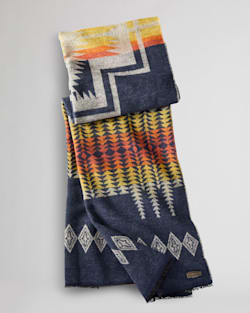 ALTERNATE VIEW OF OVERSIZED COTTON WRAP IN NAVY HARDING image number 5