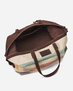 ADDITIONAL VIEW OF GLACIER STRIPE WOOL WEEKENDER BAG IN IVORY image number 3