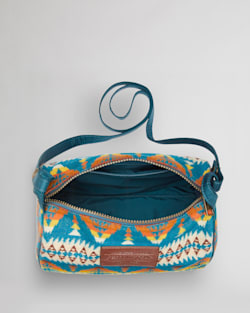 ALTERNATE VIEW OF TRAVEL KIT IN TURQUOISE SUMMIT PEAK image number 3