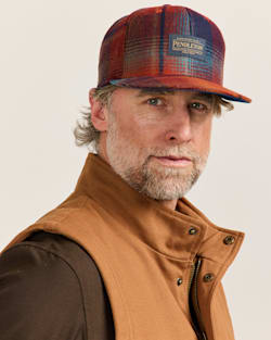 ALTERNATE VIEW OF PLAID FLAT BRIM HAT IN MAROON/TEAL image number 4