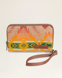 SMARTPHONE WALLET IN TAN SAWTOOTH MOUNTAIN image number 1