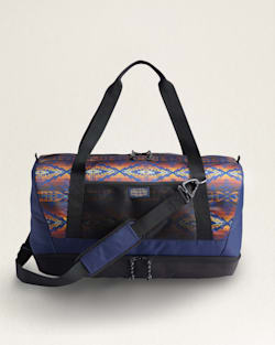 TRAPPER PEAK CARRYALL WEEKENDER IN NAVY image number 1
