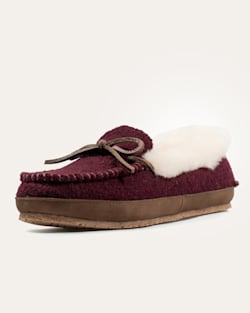 WOMEN'S WOOL MOC SLIPPERS IN BURGUNDY image number 1
