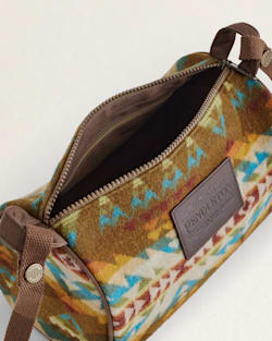 ALTERNATE VIEW OF SOLSTICE CANYON TRAVEL KIT IN BROWN MULTI image number 4