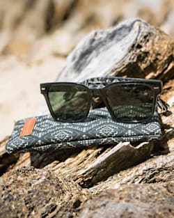 ALTERNATE VIEW OF SHWOOD X PENDLETON COBY POLARIZED SUNGLASSES IN GREY CRYSTAL/BLACK OXBOW image number 4