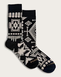 TRIO PATTERN CREW SOCKS IN BLACK/WHITE image number 1