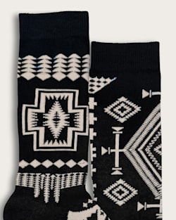 ALTERNATE VIEW OF TRIO PATTERN CREW SOCKS IN BLACK/WHITE image number 2