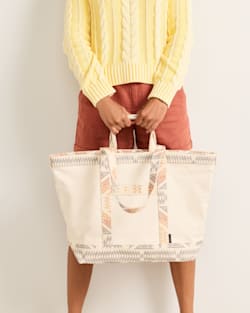 ALTERNATE VIEW OF ASTORIA CANVAS LARGE TOTE IN IVORY PONDEROSA image number 4