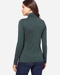 ADDITIONAL VIEW OF LONG-SLEEVE TURTLENECK JERSEY TEE IN DARK SPRUCE image number 2