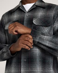 ALTERNATE VIEW OF MEN'S MEN'S PLAID BOARD SHIRT IN GREY MIX MULTI PLAID image number 5