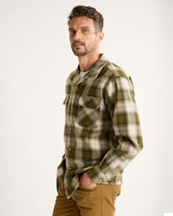 MEN'S PLAID BOARD SHIRT IN OLIVE PLAID image number 1