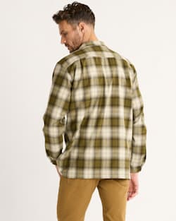 ALTERNATE VIEW OF MEN'S PLAID BOARD SHIRT IN OLIVE PLAID image number 2