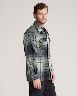 ALTERNATE VIEW OF MEN'S PLAID BOARD SHIRT IN BLACK/WHITE OMBRE image number 4