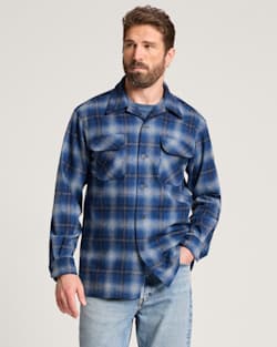 PLAID BOARD SHIRT IN NAVY OMBRE image number 1