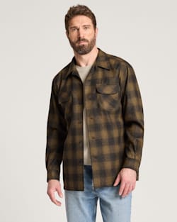 MEN'S PLAID BOARD SHIRT IN OLIVE SHADOW PLAID image number 1