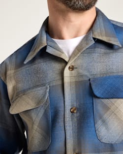 ALTERNATE VIEW OF MEN'S PLAID BOARD SHIRT IN BLUE/TAN OMBRE image number 4