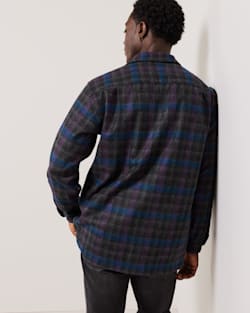 ALTERNATE VIEW OF MEN'S PLAID BOARD SHIRT IN BLACK/PURPLE PLAID image number 2