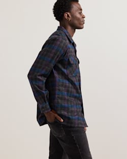 ALTERNATE VIEW OF MEN'S PLAID BOARD SHIRT IN BLACK/PURPLE PLAID image number 3