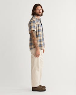 ALTERNATE VIEW OF MEN'S SHORT-SLEEVE DAWSON LINEN SHIRT IN TAN/INDIGO PLAID image number 2