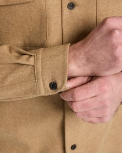 ALTERNATE VIEW OF MEN'S BOARD SHIRT IN TAN MIX image number 5