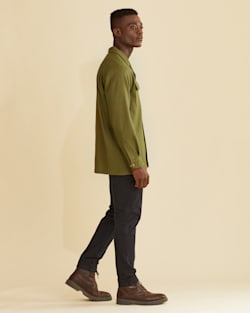 ALTERNATE VIEW OF MEN'S BOARD SHIRT IN OLIVE GREEN image number 4