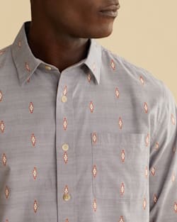 ALTERNATE VIEW OF MEN'S LONG-SLEEVE CARSON SHIRT IN PEWTER GREY image number 2