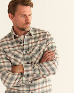 ALTERNATE VIEW OF MEN'S PLAID BURNSIDE DOUBLE-BRUSHED FLANNEL SHIRT IN BIRCH/GREY/RED PLAID image number 4