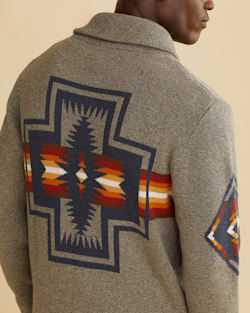 ALTERNATE VIEW OF MEN'S HARDING COTTON CARDIGAN IN LIGHT GREY image number 2